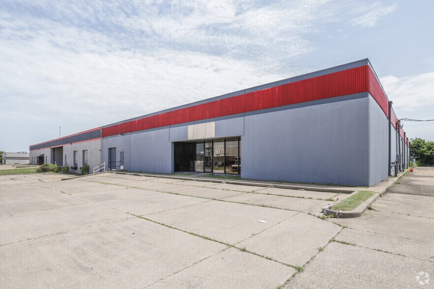 Primary Photo Of 5555-5563 S 104th East Ave, Tulsa Manufacturing For Sale
