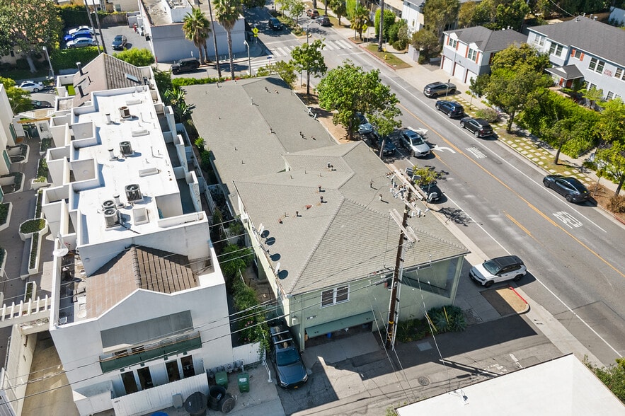 More Photos Of 2114 Montana Ave, Santa Monica Apartments For Sale