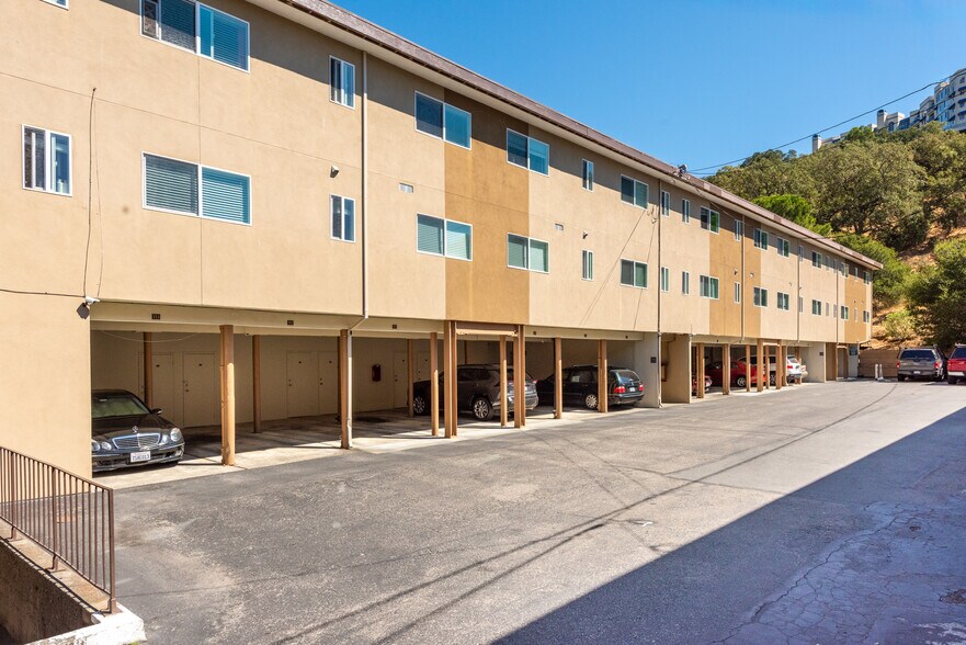 More Photos Of 155 Nova Albion Way, San Rafael Apartments For Sale