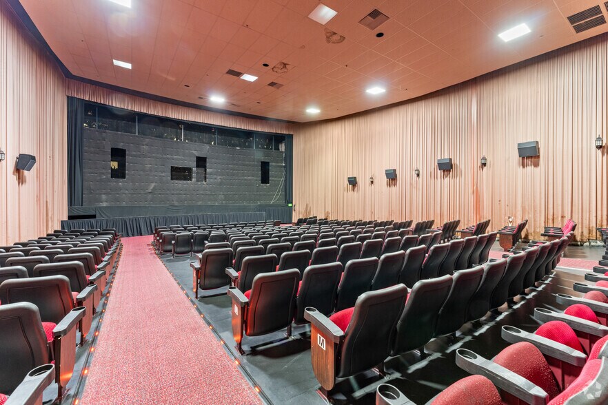 More Photos Of 1521 S Bradley Rd, Santa Maria Movie Theatre For Sale
