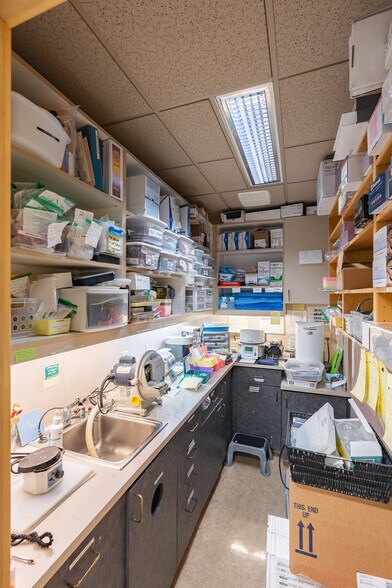 More Photos Of 3136 Squalicum Pky, Bellingham Medical For Sale