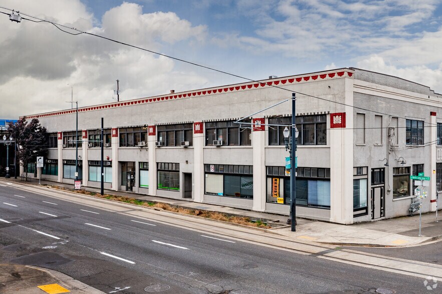 More Photos Of 1305-1337 SE M L King Blvd, Portland Office For Lease