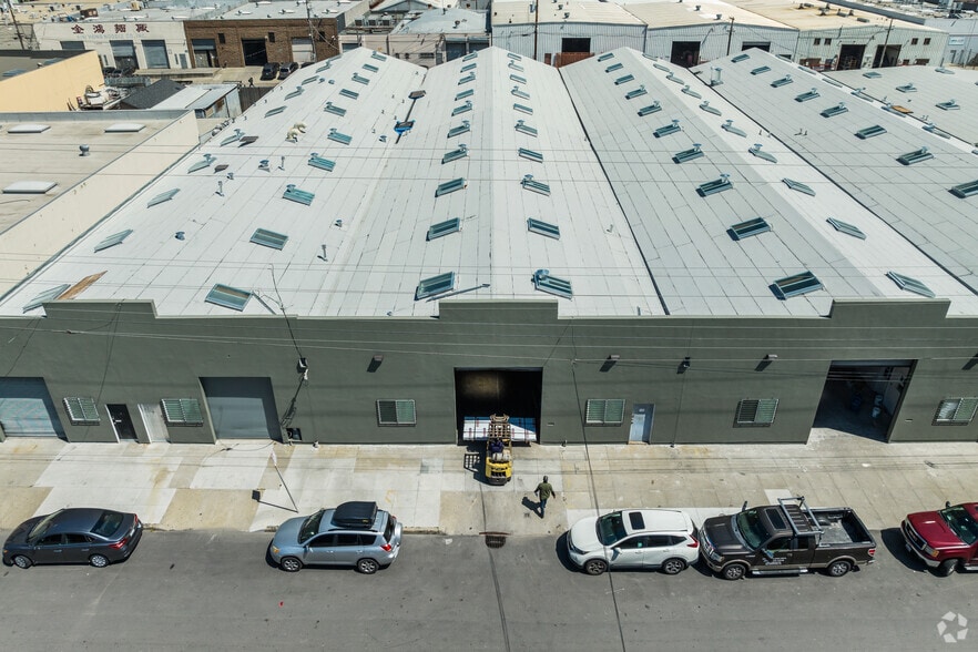 Primary Photo Of 1430 Yosemite Ave, San Francisco Warehouse For Sale