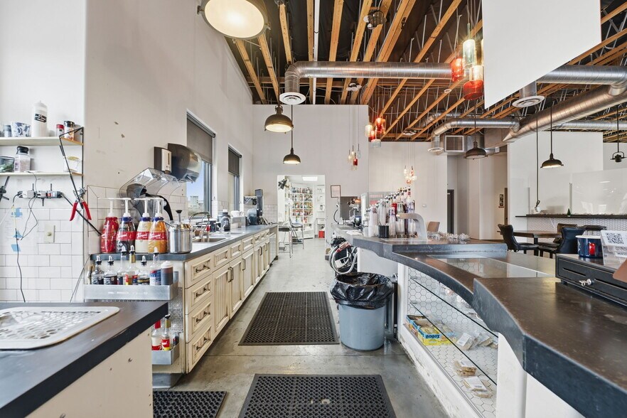 More Photos Of 1215 Aaron Dr, Richland General Retail For Lease