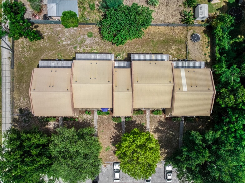More Photos Of 1000 S Lake Anoka Blvd, Avon Park Multifamily For Sale
