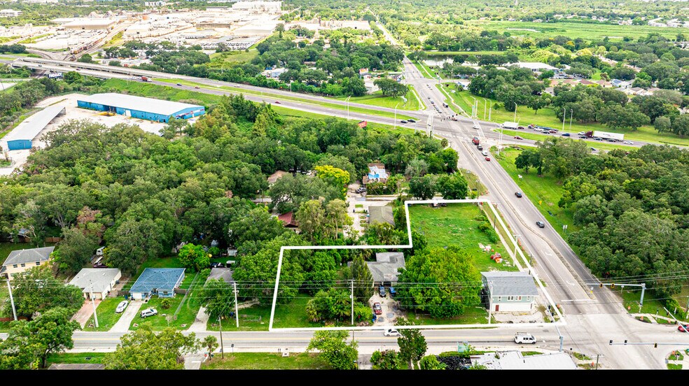 More Photos Of 2920 15th St, Bradenton Freestanding For Sale