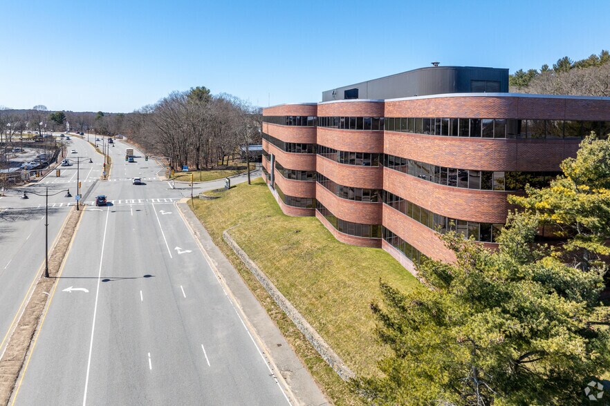 More Photos Of 20 Burlington Mall Rd, Burlington Office For Lease