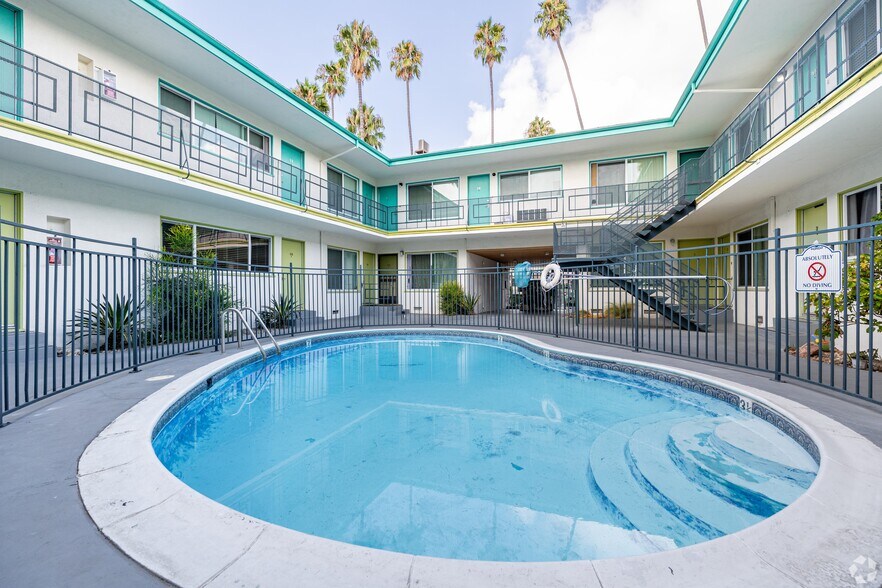 More Photos Of 400 S Mariposa Ave, Los Angeles Apartments For Sale