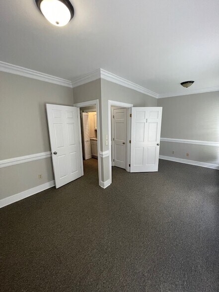 More Photos Of 6512 Six Forks Rd, Raleigh Office Residential For Lease