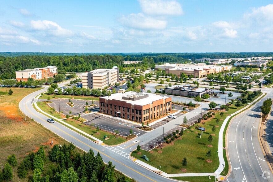 More Photos Of 560 Newnan Crossing Byp, Newnan Office For Lease