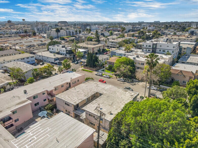 More Photos Of 3674 Empire Dr, Los Angeles Apartments For Sale