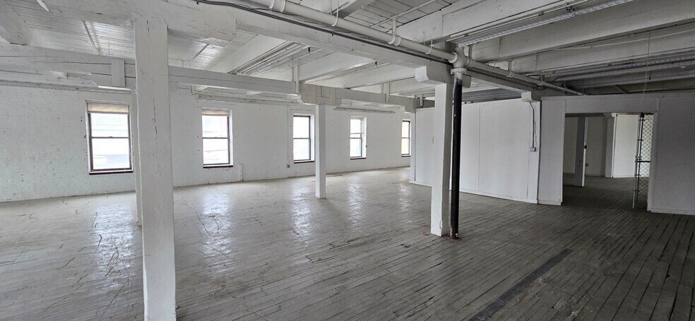 More Photos Of 155-175 Rano St, Buffalo Office For Sale