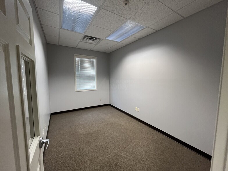 More Photos Of 13680 Cleveland Ave NW, Uniontown Office For Lease