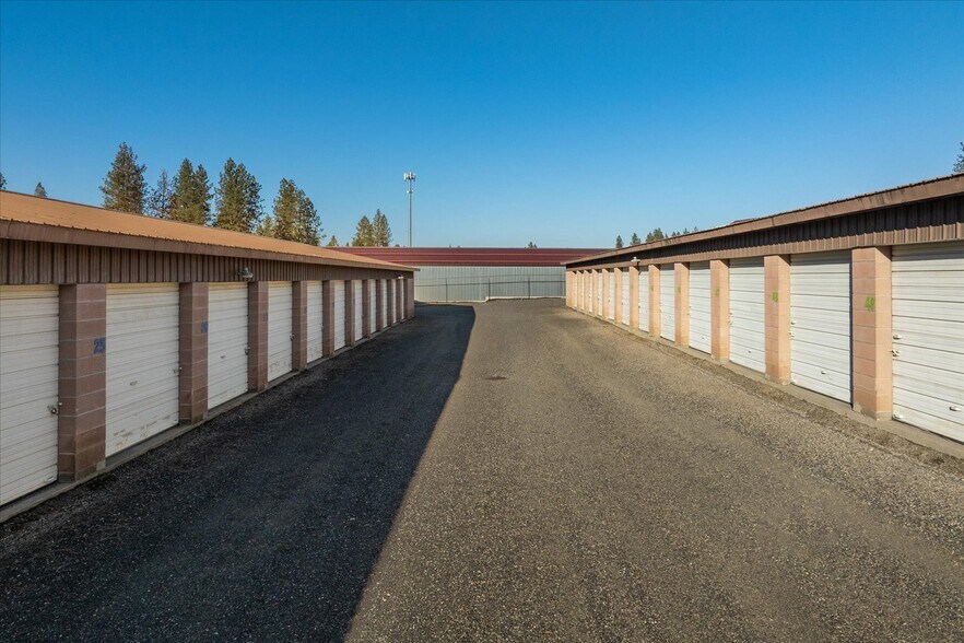 More Photos Of 15501 N Newport Hwy, Mead Self Storage For Sale