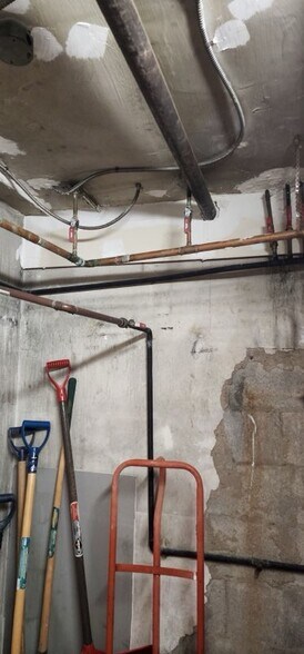 More Photos Of 50 Amherst Av, Toronto Apartments For Sale