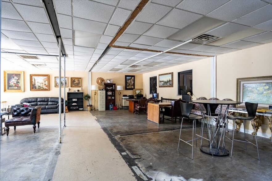 More Photos Of 12969 W Hardy Rd, Houston Warehouse For Sale