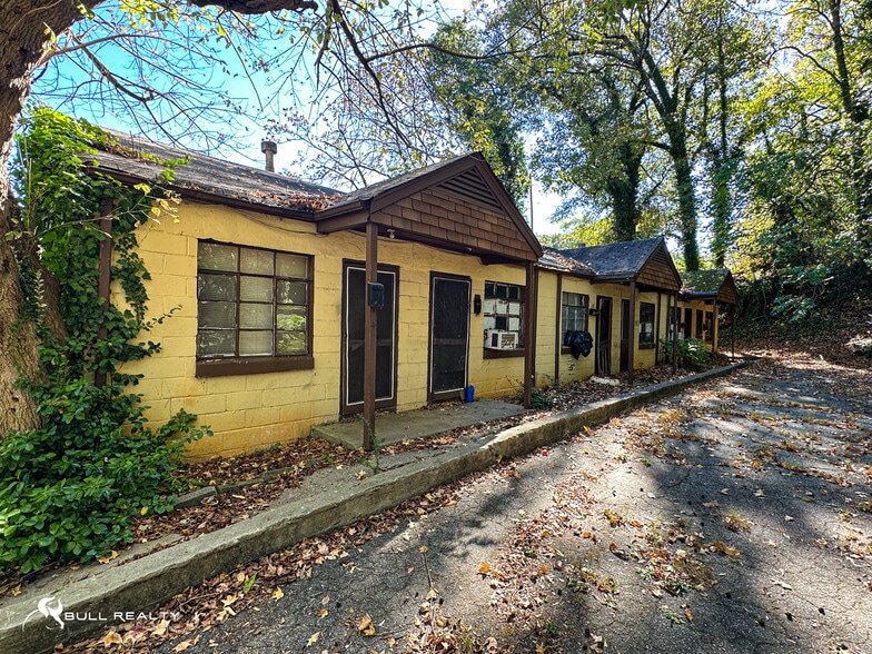 More Photos Of 566 SW University Ave, Atlanta Apartments For Sale