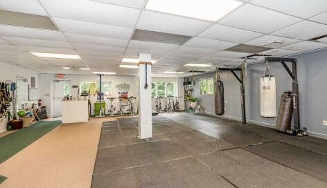 More Photos Of 7050 Allentown Blvd, Harrisburg Showroom For Sale