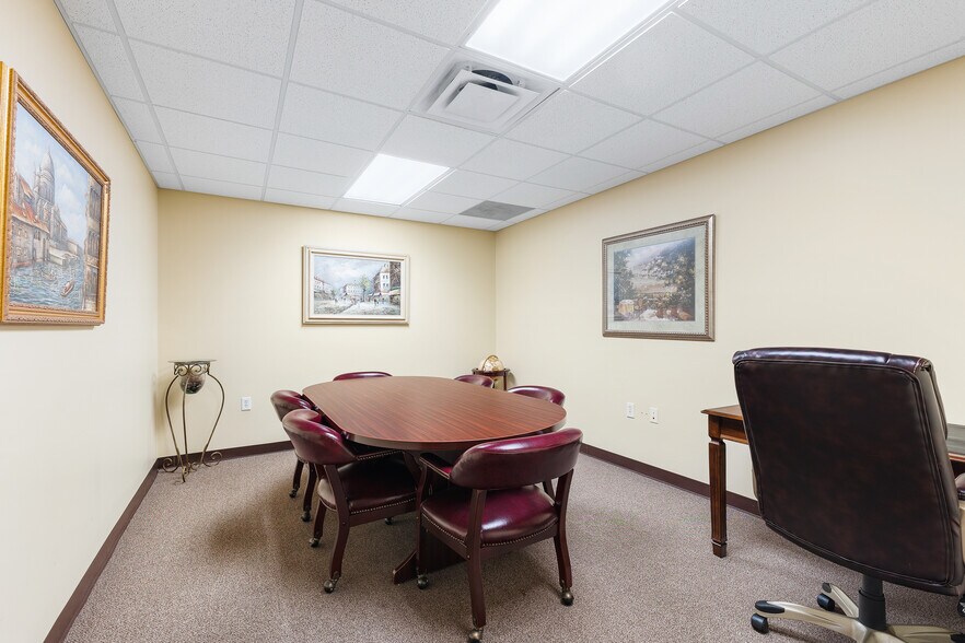 More Photos Of 467 Lake Howell Rd, Maitland Medical For Lease