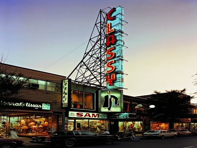 More Photos Of 6982-6984 Saint-Hubert Rue, Montréal Storefront Retail Residential For Sale