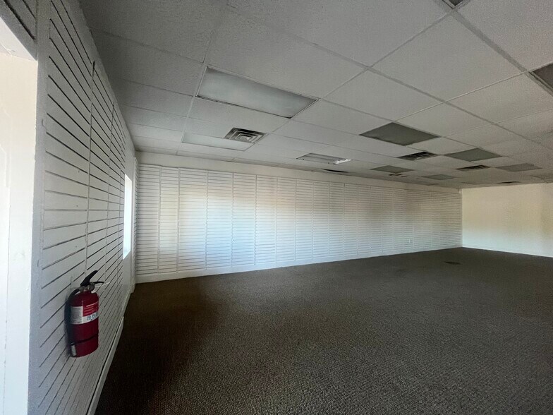 More Photos Of 6211 S Westnedge Ave, Portage Freestanding For Lease