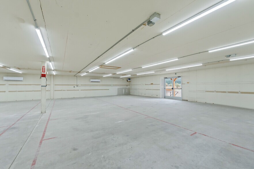 More Photos Of 703 N 7th St, Chewelah Manufacturing For Lease