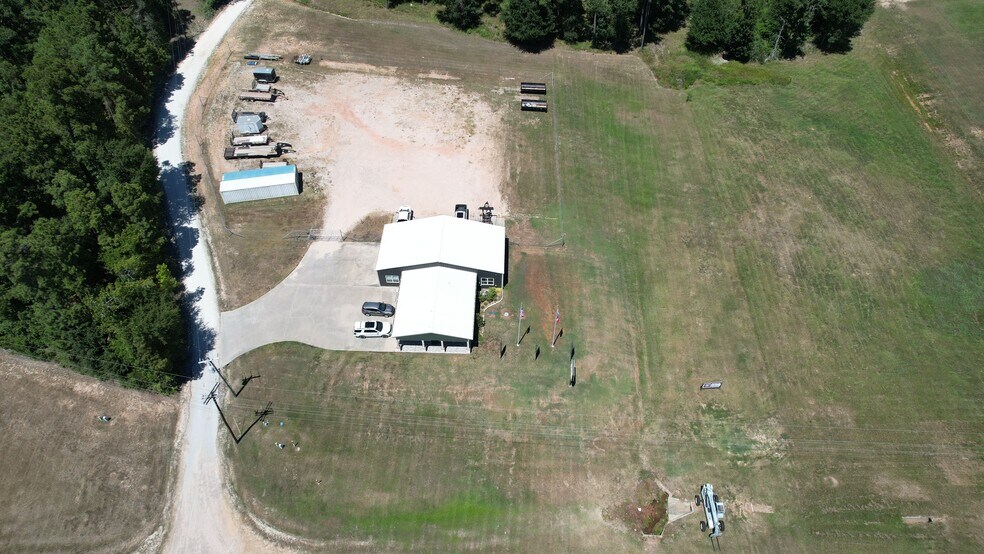 More Photos Of 5090 US Highway 190 W, Livingston Office For Sale