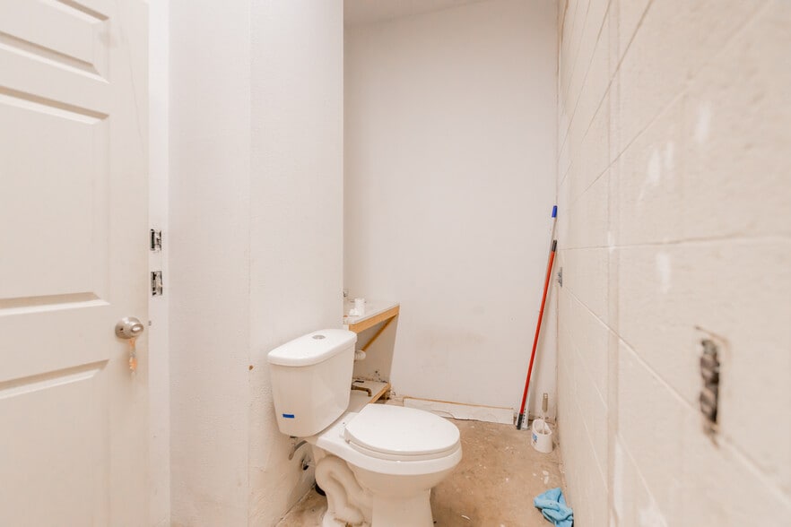 More Photos Of 2012 S Main St, Stillwater Medical For Sale