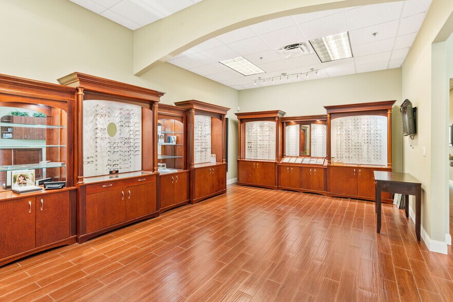 More Photos Of 11602 Lake Underhill Rd, Orlando Flex For Sale