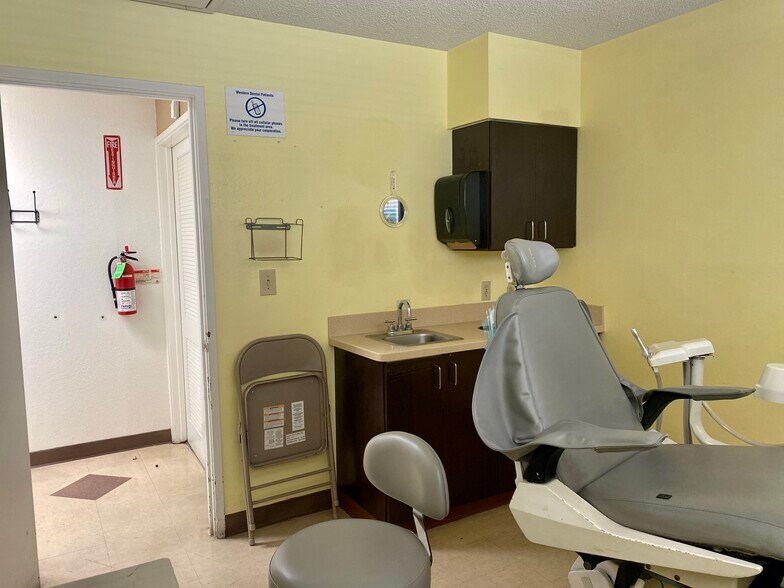 More Photos Of 1355 Florin Rd, Sacramento Medical For Lease