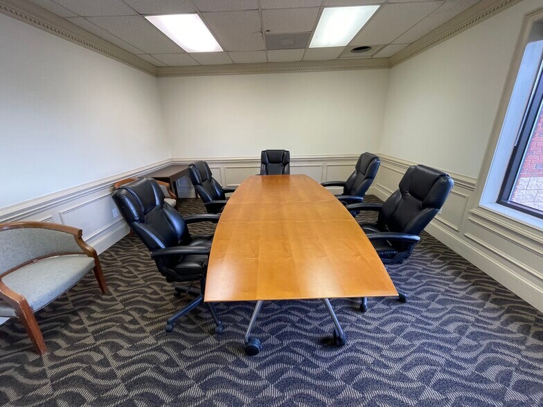 More Photos Of 12 Interchange Blvd, Greenville Office For Lease