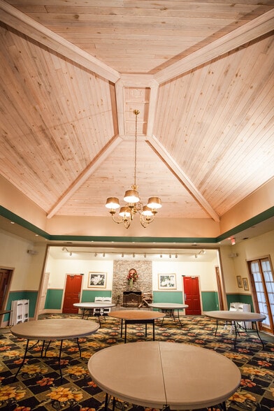 More Photos Of 219 Highway 51 NE, Steinhatchee Lodge Meeting Hall For Sale