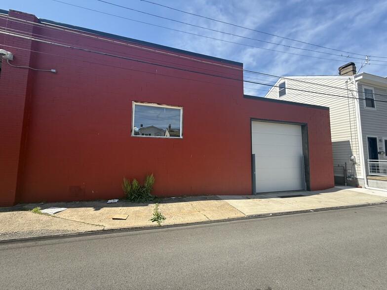 More Photos Of 4920 Harrison St, Pittsburgh Warehouse For Lease
