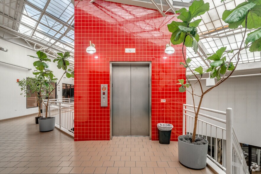 More Photos Of 201 Steele St, Denver Office For Lease