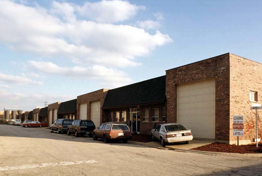 More Photos Of 9101-9123 Medill Ave, Franklin Park Warehouse For Lease