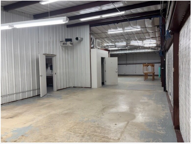 More Photos Of 2812 Cobbler Ln, Kerrville Distribution For Sale