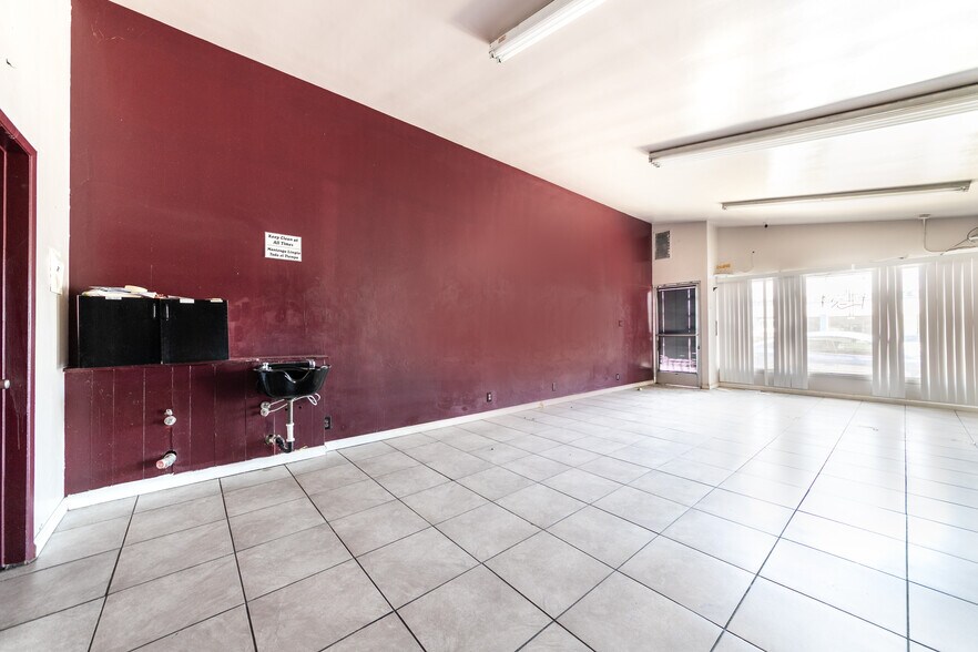 More Photos Of 13175 Paramount Blvd, South Gate Office For Sale