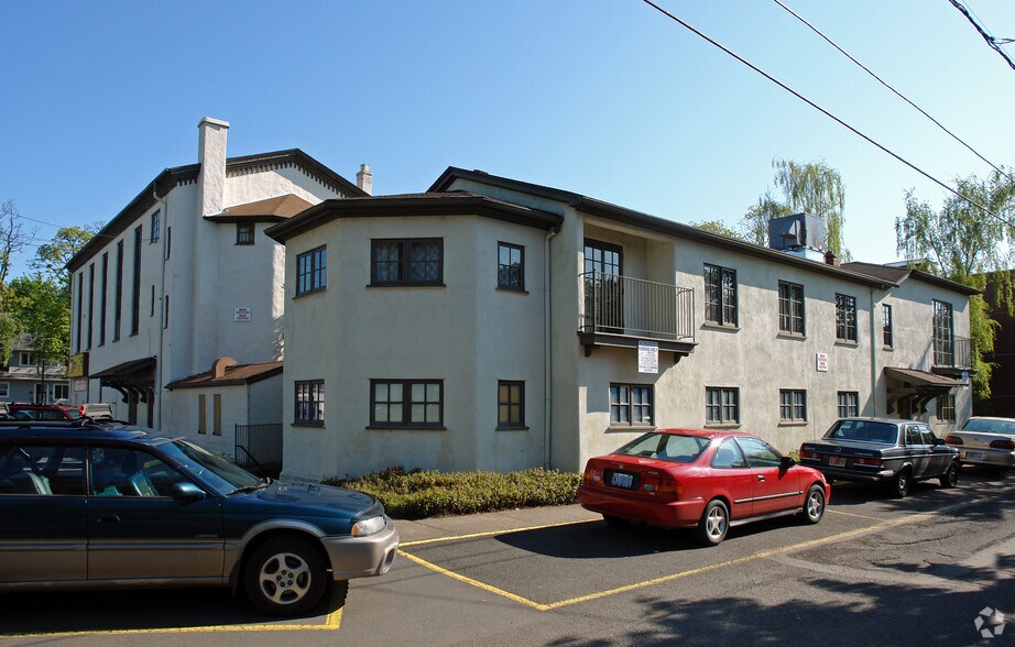 More Photos Of 492 E 13th Ave, Eugene Medical For Lease