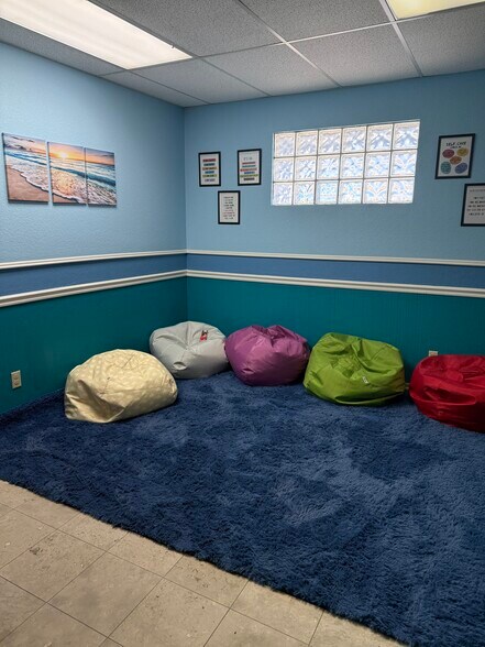 More Photos Of 361 Vinton Rd, Anthony Medical For Lease