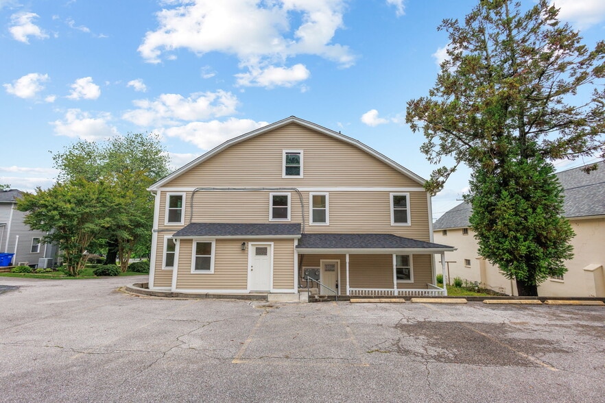 More Photos Of 8519 Chestnut Ave, Bowie Storefront For Sale