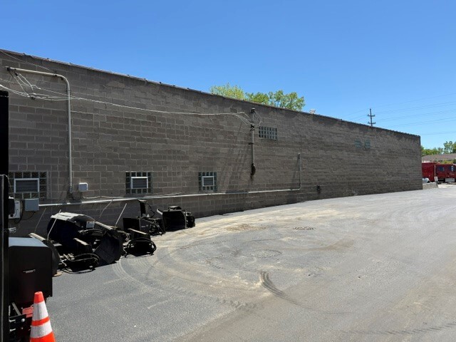 More Photos Of 205 E Burlington Ave, Westmont Industrial For Sale