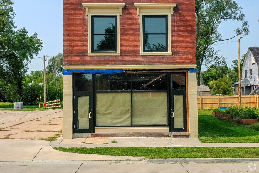 More Photos Of 3116 N 24th St, Omaha Storefront For Lease