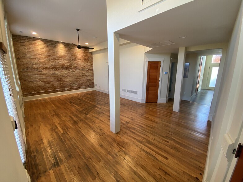 More Photos Of 426 E Morgan St, Boonville Storefront Retail Office For Lease