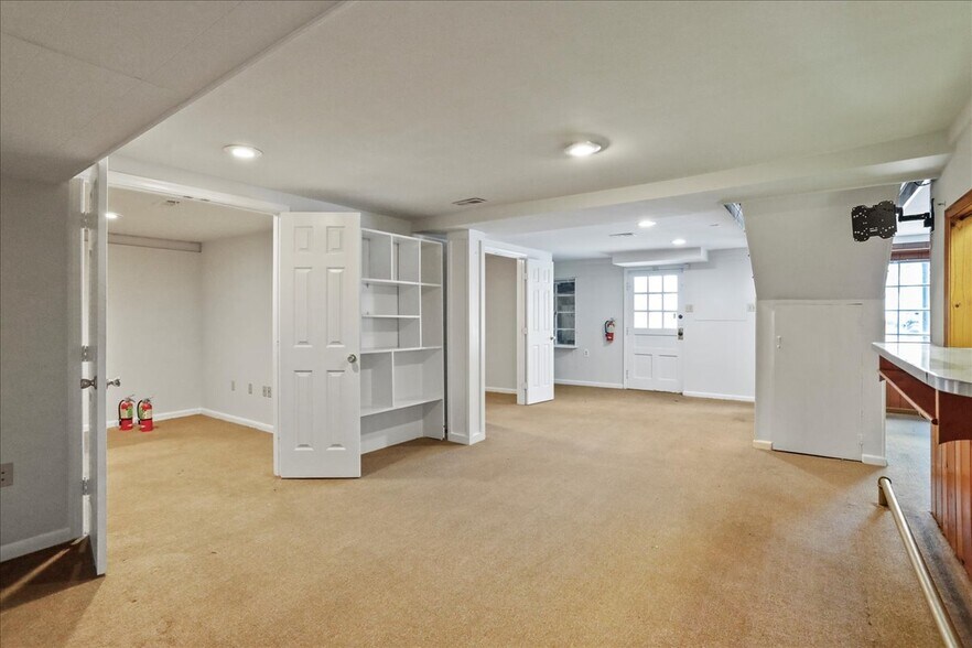 More Photos Of 2109 Valley Ave, Winchester Medical For Sale