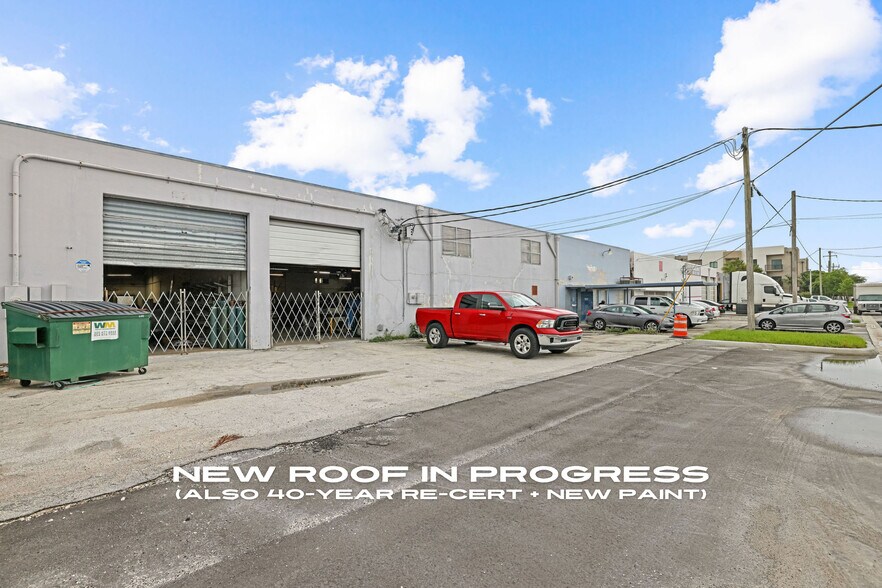 More Photos Of 695-699 W 17th St, Hialeah Warehouse For Sale