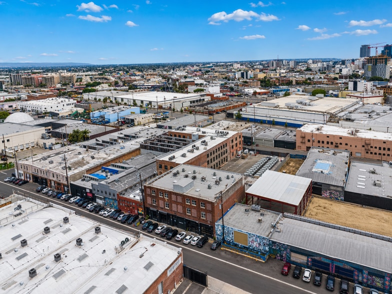 More Photos Of 440 Seaton St, Los Angeles Loft Creative Space For Sale