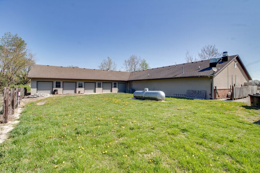 More Photos Of 15281 IL-109, Dow Specialty For Sale