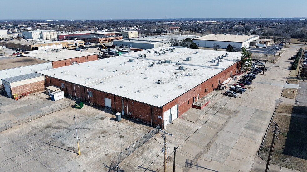 More Photos Of 317 NE 31st St, Oklahoma City Distribution For Sale