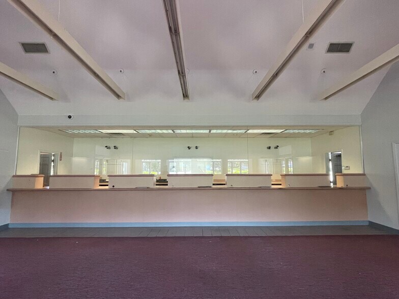 More Photos Of 300 W Main St, Northborough Unknown For Sale