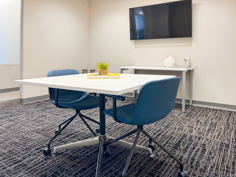 More Photos Of 101 N Monroe St, Tallahassee Coworking Space